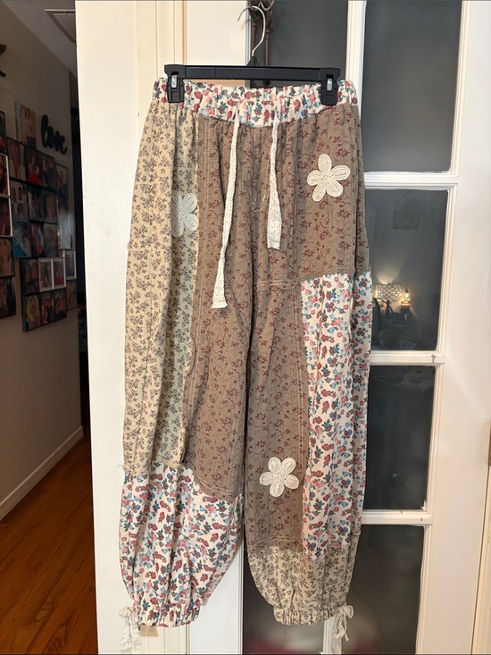 POL Pants - POL Patchwork Floral Drawstring women’s Joggers - Beige Mix